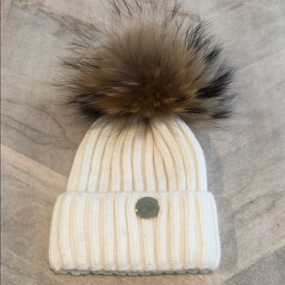 Mi Loves baby hat